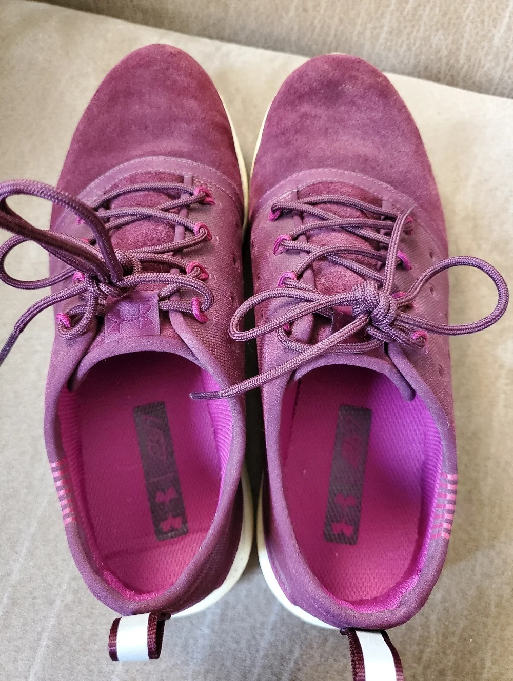 Under Armour Charged 24/7 Low Suede in  burgundy Womens Size 9